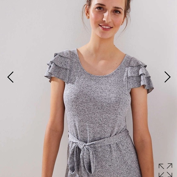 NWT LOFT Gray Short Sleeve Tiered Flutter Knit Mini Dress sz Medium - Picture 2 of 4